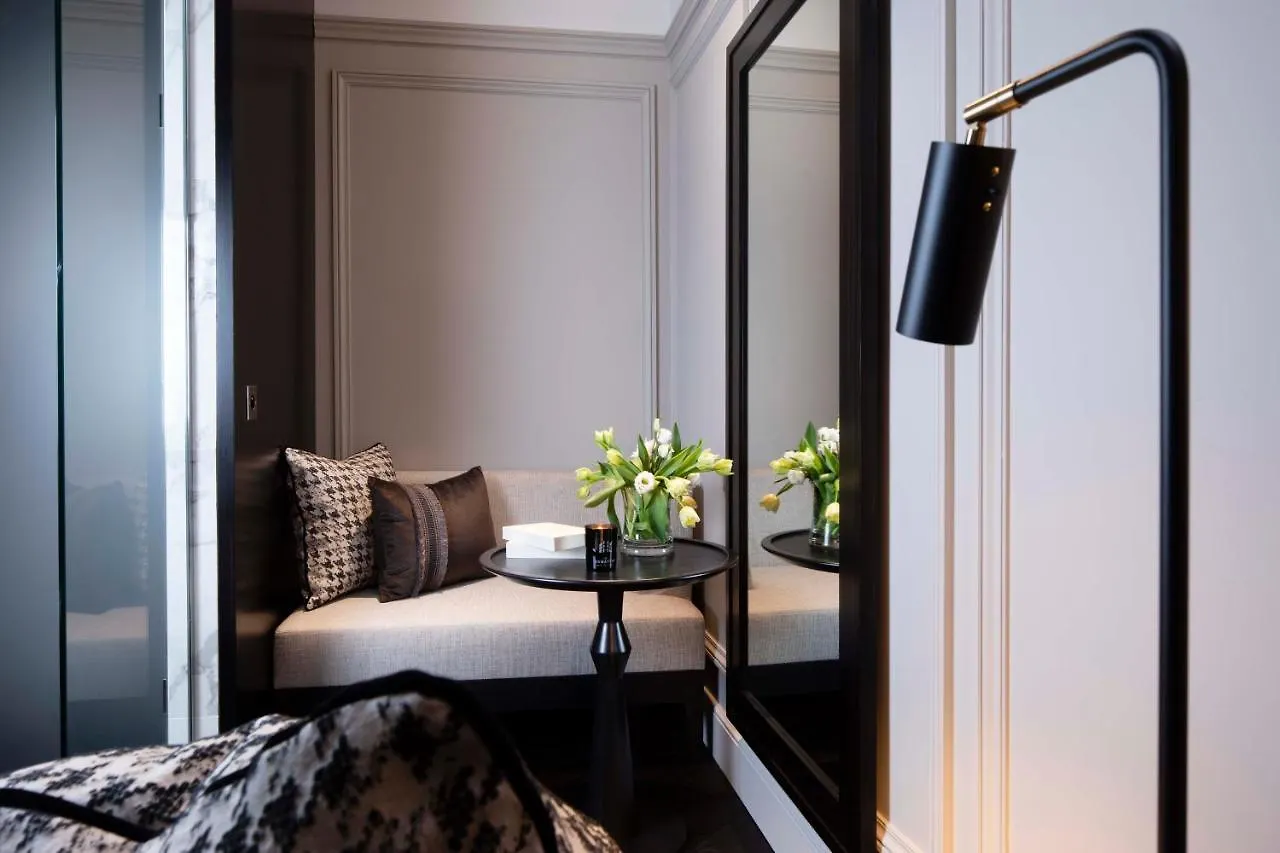 Hotel Le Damantin & Paris