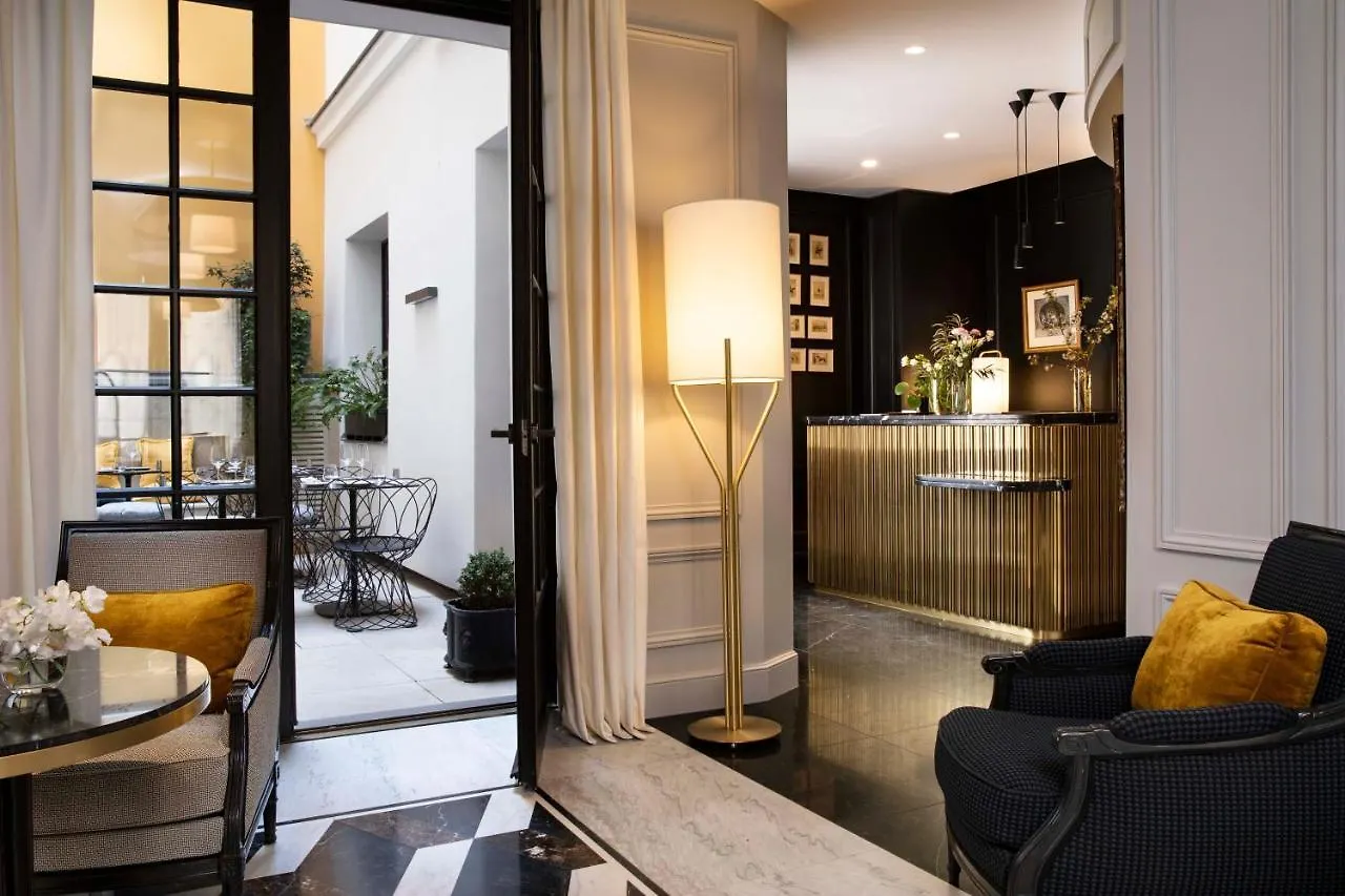 Hotel Le Damantin & Paris